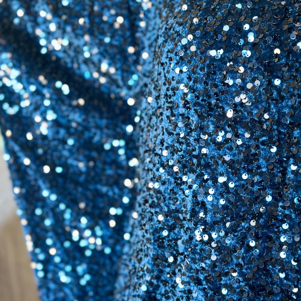 Jingle Belles by Kim Gravel Sequin Paillette Velvet Poncho XS Pageant blue - Picture 8 of 12